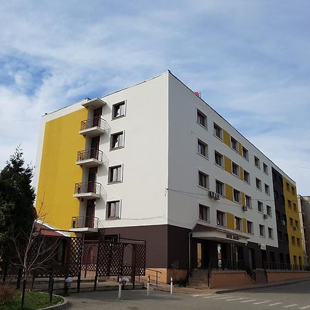 Hotel Dacor Ораштіє Екстер'єр фото